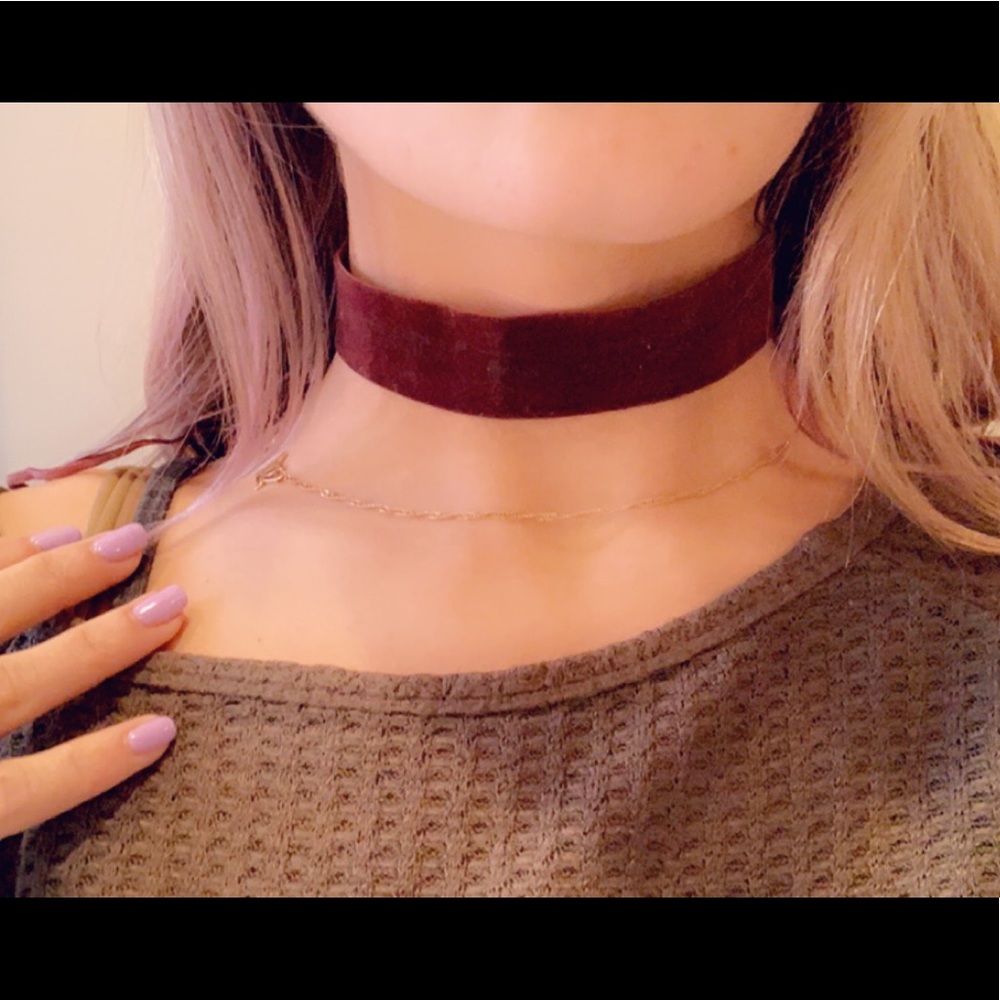 maroon velvet choker with ties